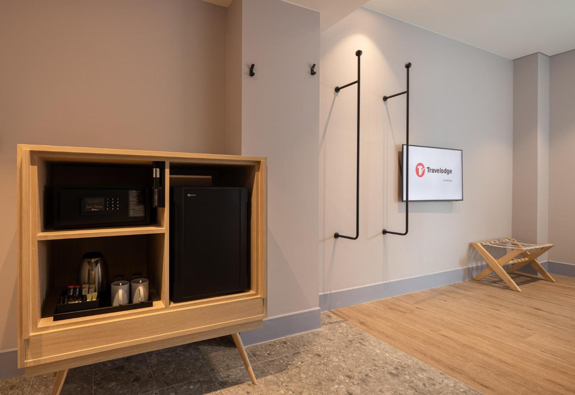 Travelodge Nimman チエンマイ エクステリア 写真