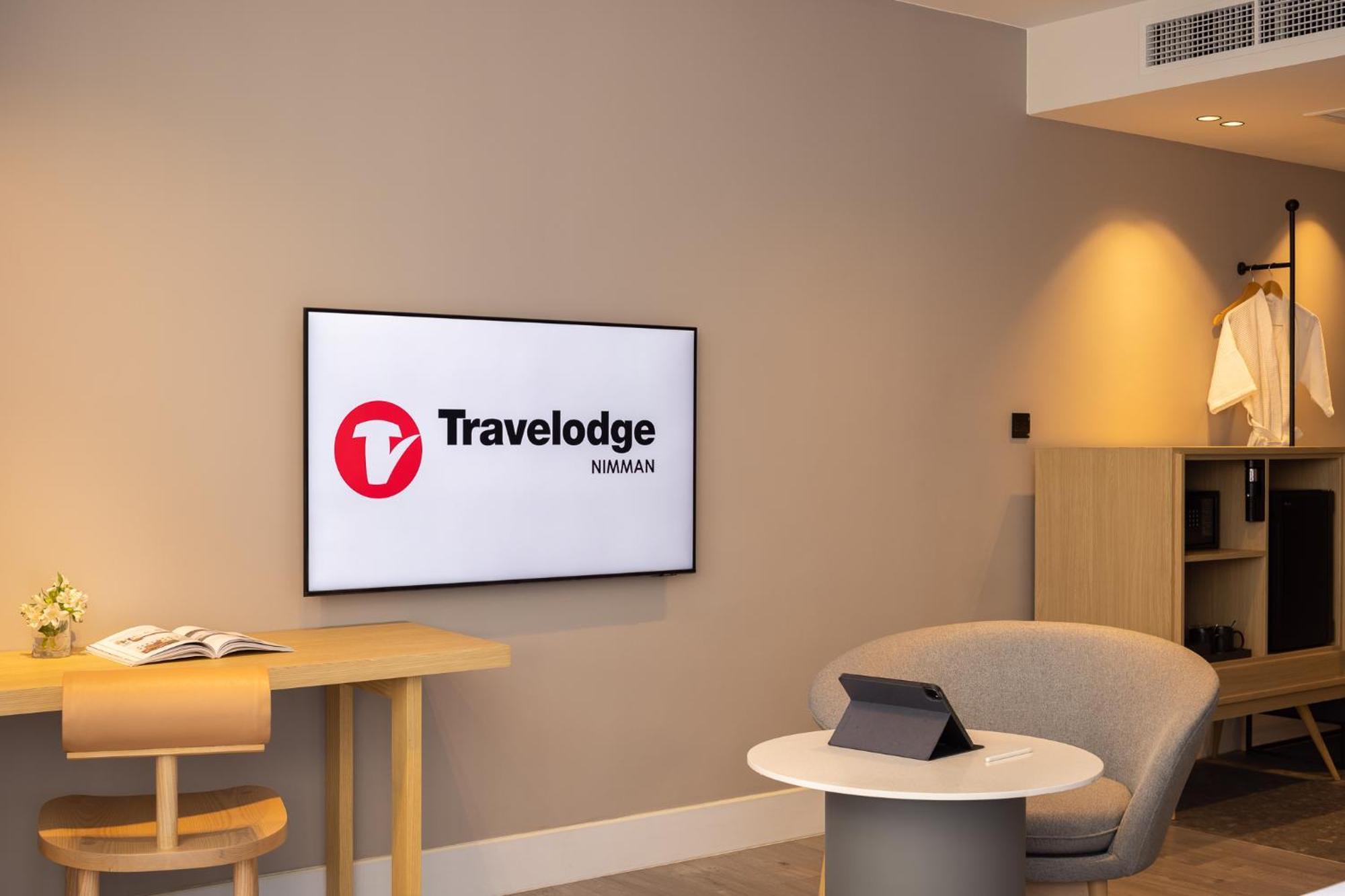 Travelodge Nimman チエンマイ エクステリア 写真